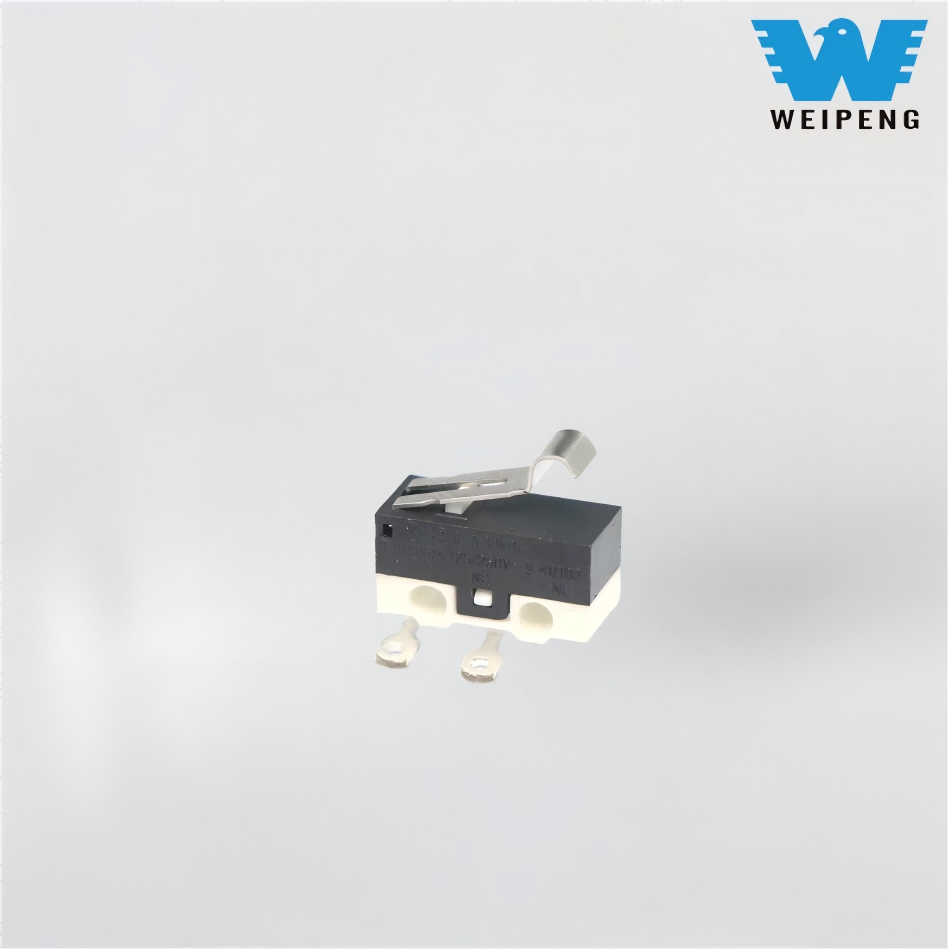 125V 3A สวิตช์ไมโครรีเซ็ตสามพินขนาดกะทัดรัดพิเศษ